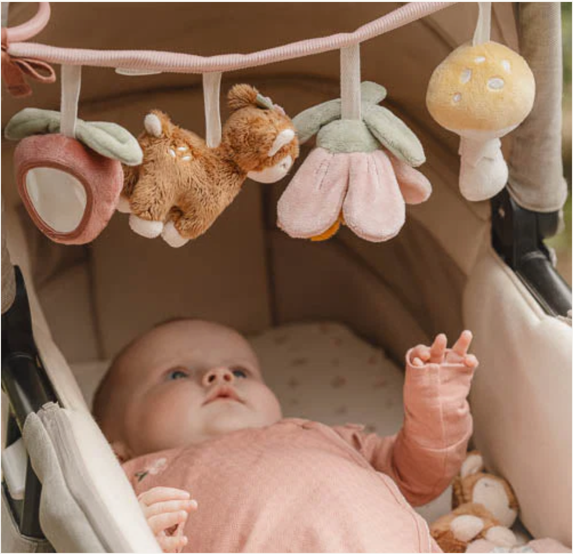 Wooden Baby Toys vs Plastic Baby Toys: What Every Parent Should Know