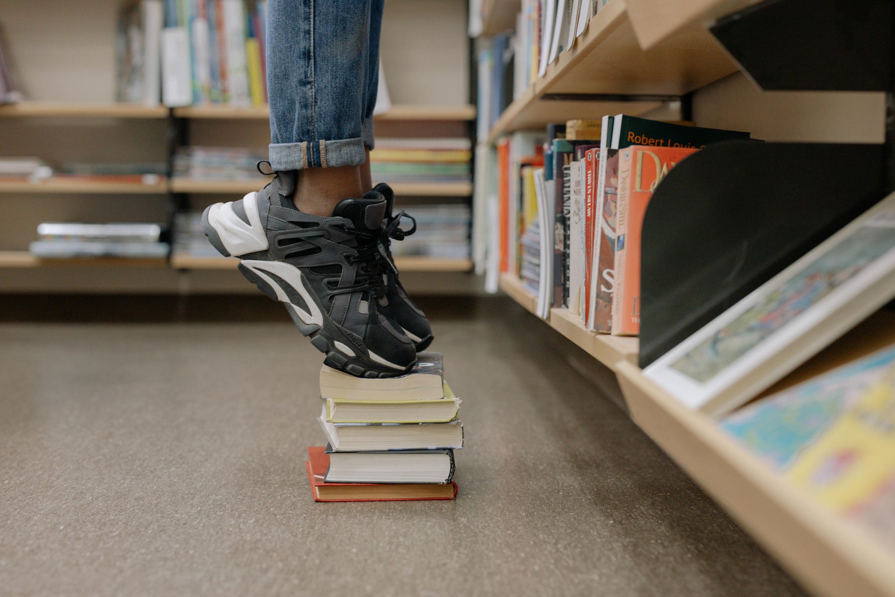 How a Spinning Kids Bookshelf Can Inspire Learning and Growth