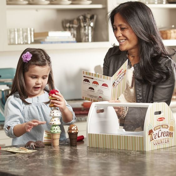 Melissa & Doug Scoop and Serve Ice Cream Counter 28 Pieces Pretend and Imaginative Play 3yrs+
