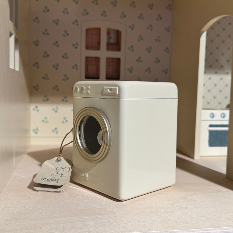 Maileg Miniature Washing Machine Gifting Idea for 3yrs+