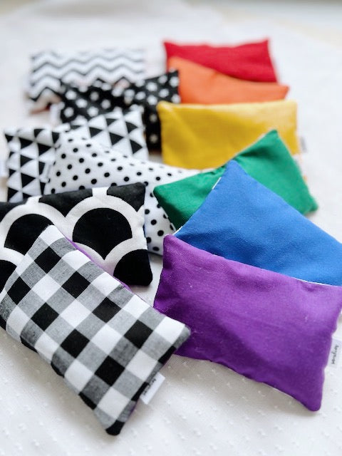 Sandies Sandbags Rainbow plus Black and White Double sided 6pcs Set Toddler Sensory Toys Gifting Ideas 3yrs+