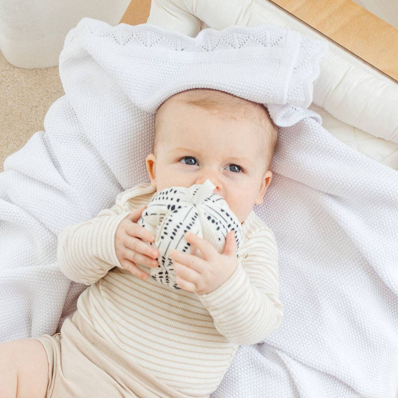 The Totli Organic Sensory Ball Baby Toys Baby Gifts Idea 0m+