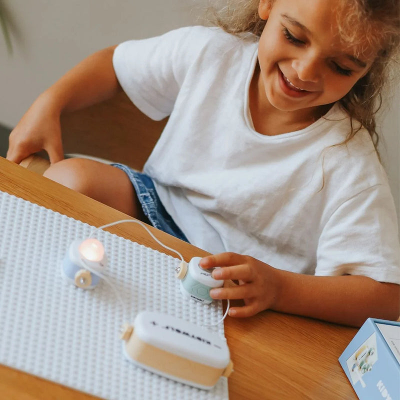 Kidywolf KidyElec 11pcs Circuit Starter Pack Early Science STEM Toys Best Seller Gift Idea for 6yrs+