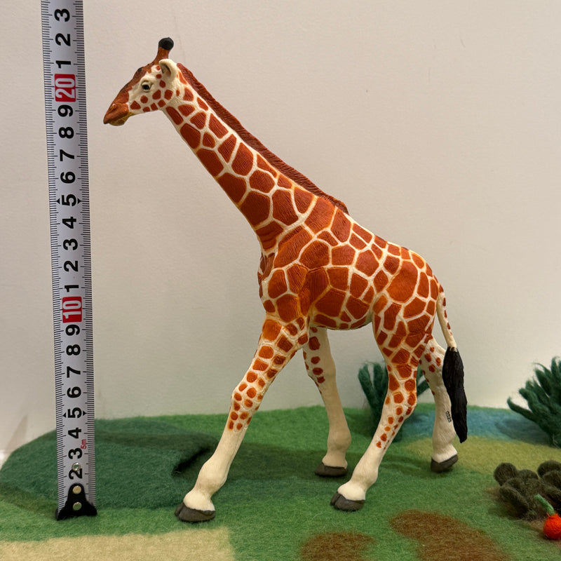 Reticulated Giraffe Figurine by Safari Ltd Extra Large Safari Collection Animal Figurines 3yrs+