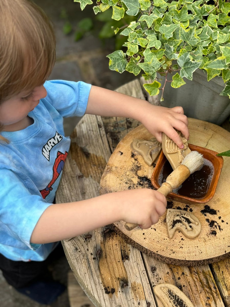 Yellow Door Dig and Discover Triceratops And Spinosaurus Dinosaur Toys Playdough Sand Toys Sensory Toys 2yrs+