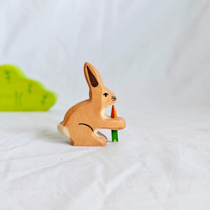 Holztiger Hare Rabbit with Carrot Wooden Woodland & Meadow Animal
