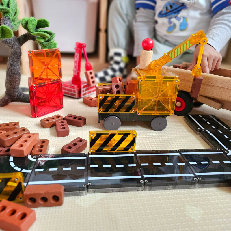 Magna Tiles Builder with Crane and Road 32 Piece Set Magnetic Tiles Best Seller 3yrs+