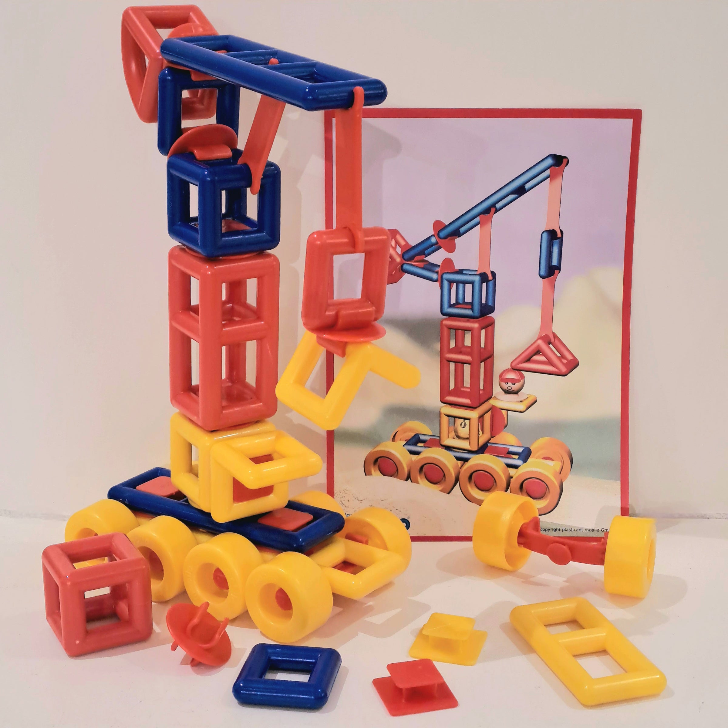 Mobilo Construction 192pcs Creative Build Play Learn STEM Cognitive De ...