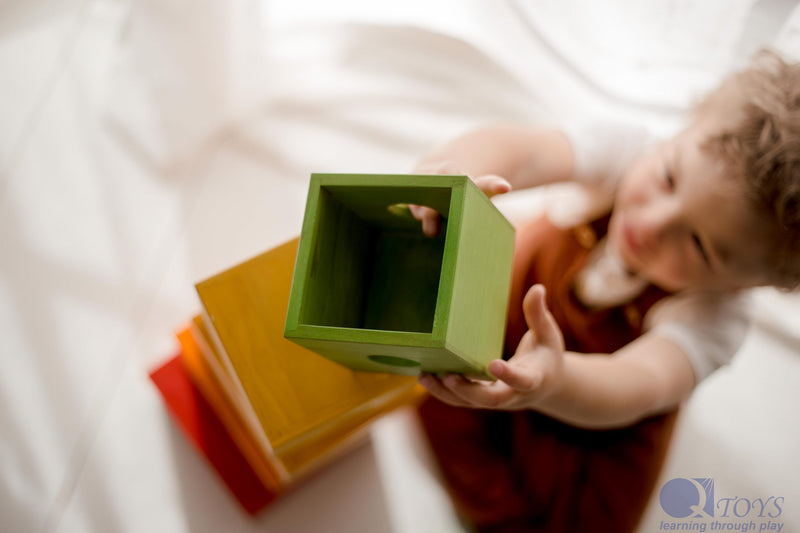 Qtoys Nesting Boxes in Rainbow color Solid Extra Large Developmental Toys for Toddlers 18m+