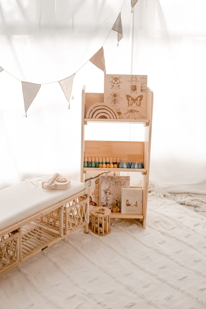 Qtoys 3 Tier Book Shelf Puzzle display Shelf Kids Furniture (Bulky Shipping)