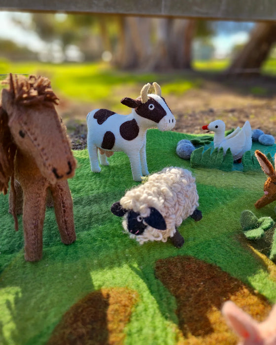 Tara Treasures Felt Sheep Pretend & Imaginative Play Farm Animal Toys