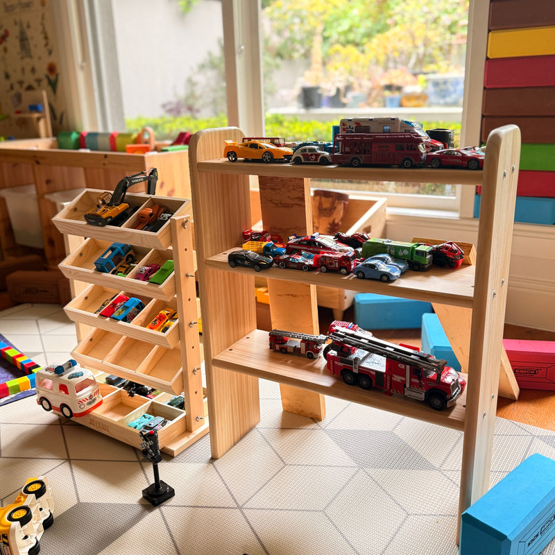 Small Pinewood 3 Tier Shelf Wooden Toy Storage Display Shelf Kid’s Furniture 69(H) X 42.3(W) X 30(D) Bulky Item