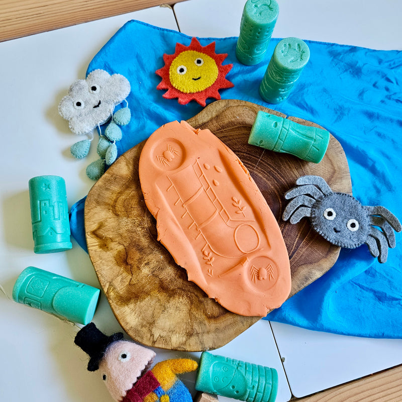 Yellow Door Let's Roll Nursery Rhymes Rolling Pin Art and Craft for Kids Playdough Sand Toys Sensory Toys Toddler 2yrs+