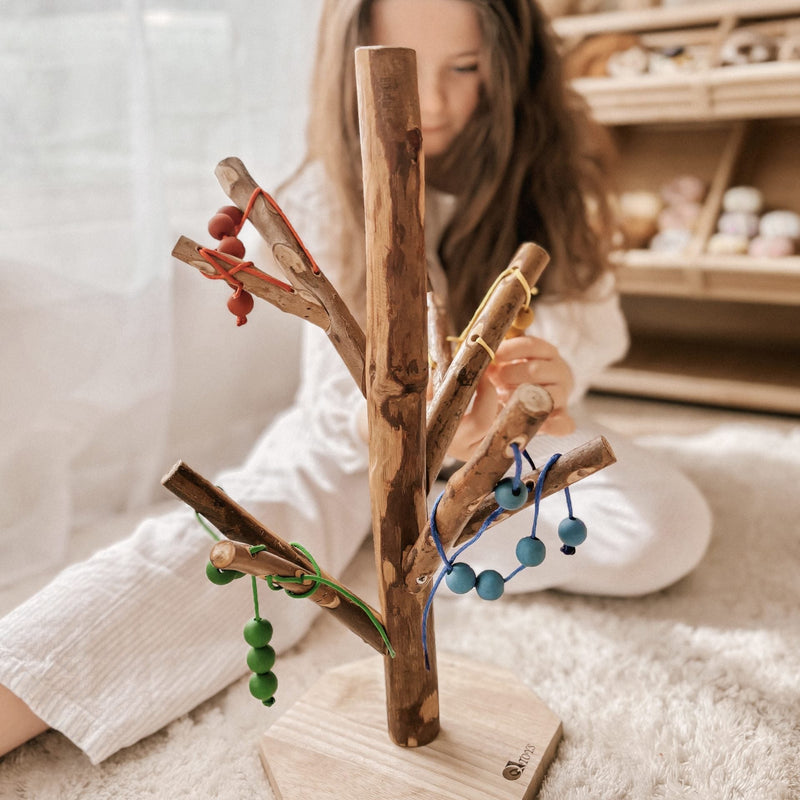 Qtoys Reggio Emilia Threading Tree Motor Skills Developmental Toys for Toddlers 2yrs+