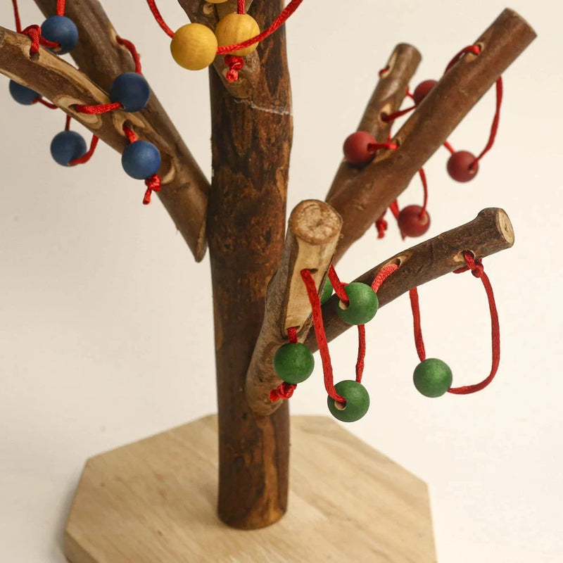 Qtoys Reggio Emilia Threading Tree Motor Skills Developmental Toys for Toddlers 2yrs+
