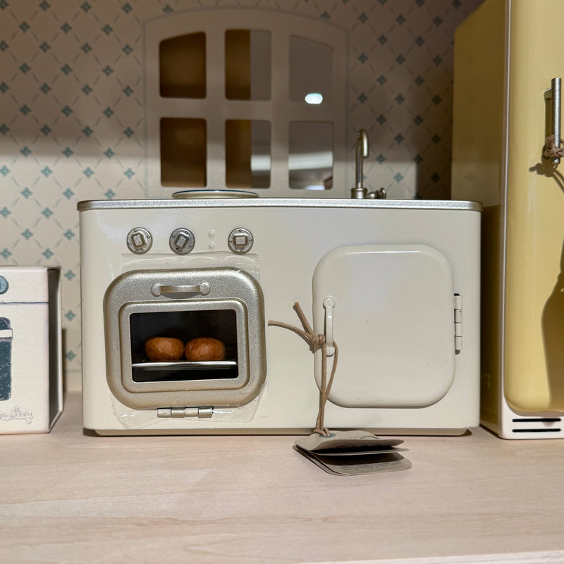 Maileg Miniature Kitchen Gifting Idea for 3yrs+
