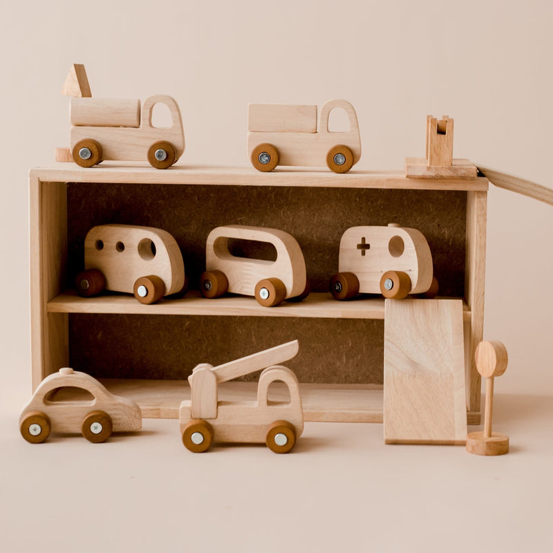 Qtoys Wooden Vehicle Play Set 12pcs Garage Toy Car 3yrs+