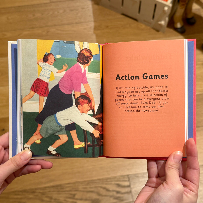 Parlour Games Indoor Fun for the whole family! (Hardcover) by Katie Hewett