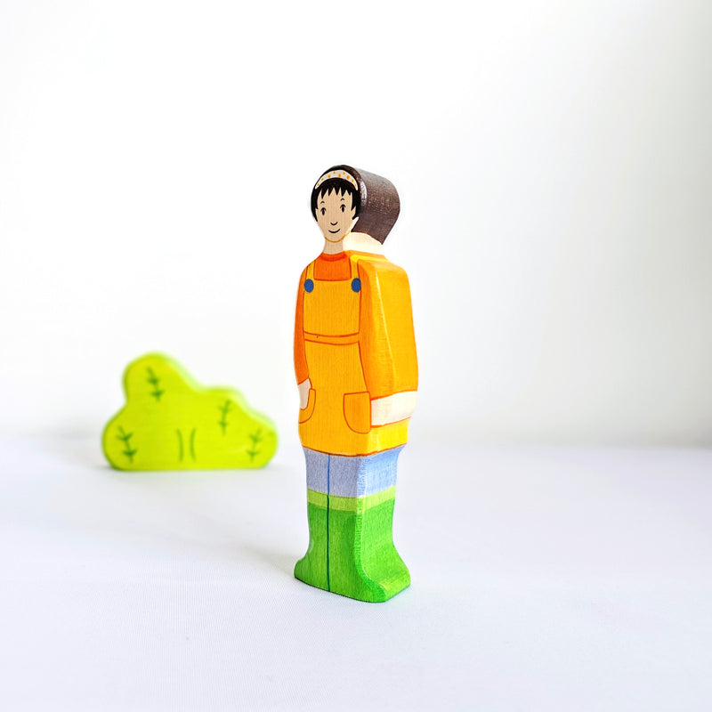 Holztiger Farmer Female Wooden Figures 3yrs+