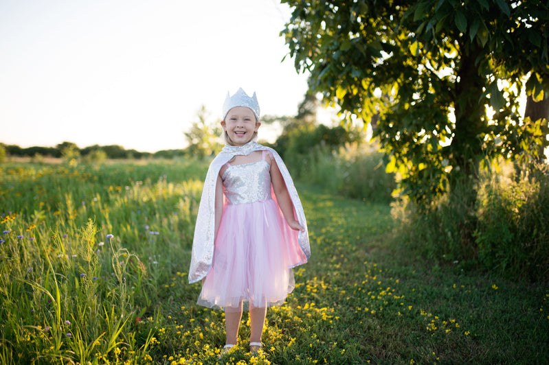 Silver Reversible Sequins Cape  by Great Pretenders Size 5-6 3yrs+