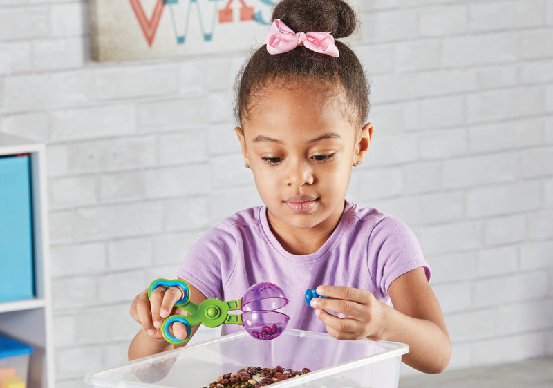 Handy Scoopers™ Set of 4 by Learning Resources Science Range Nature Play Tools and Toys Early Science STEM Toys Sensory Toys 3yrs+