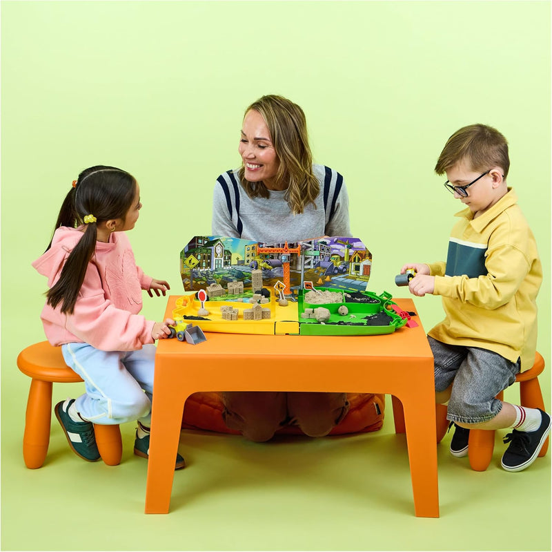 Kinetic Sand Construction Zone with Built-In Sandbox Sensory Toys for 3yrs+