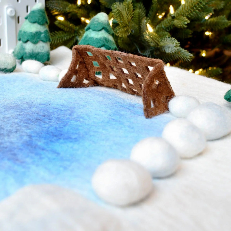 Tara Treasures Felt Ice Rink Large Mat Playscape 80cm Christmas Pretend & Imaginative Play Christmas Range 3yrs+