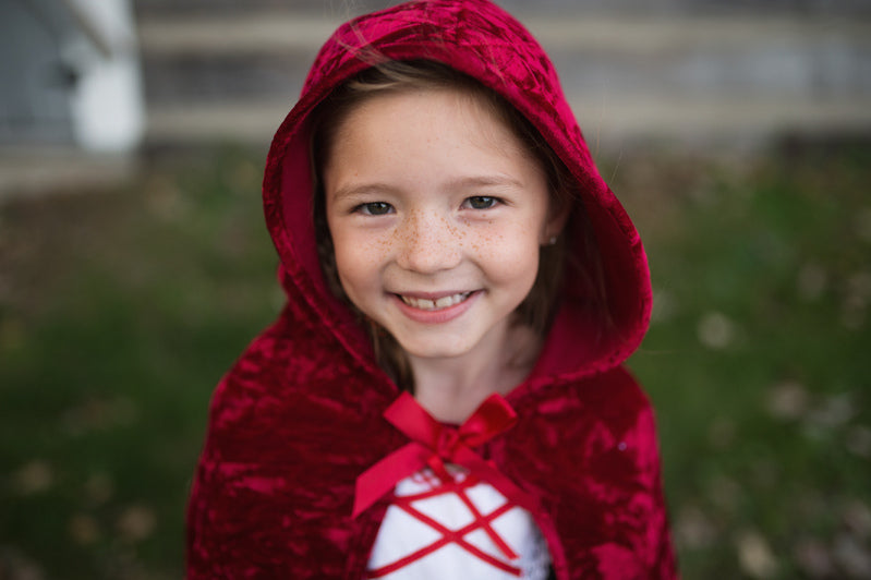 Little Red Riding Hood Cape Size 5-6 by Great Pretenders Costumes Best Seller Fairy Unicorn and Castle Theme 3yrs+