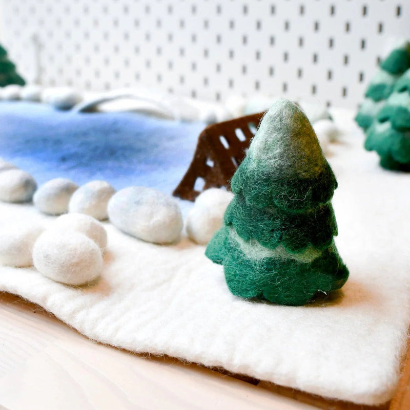 Tara Treasures Felt Ice Rink Large Mat Playscape 80cm Christmas Pretend & Imaginative Play Christmas Range 3yrs+