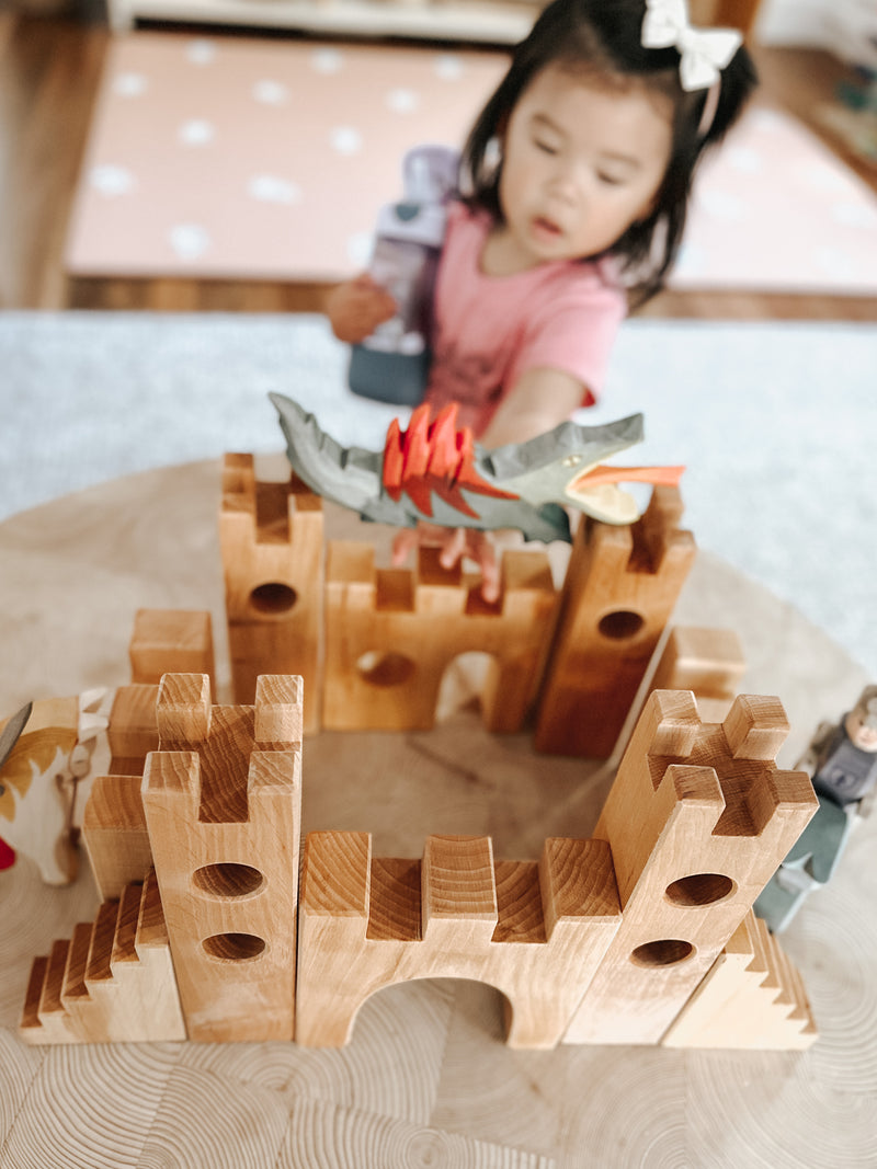 Bauspiel Knight’s Castle Set 10pcs Wooden Toys Fairy Unicorn and Castle, Dinosaur and Dragon Theme 3yrs+