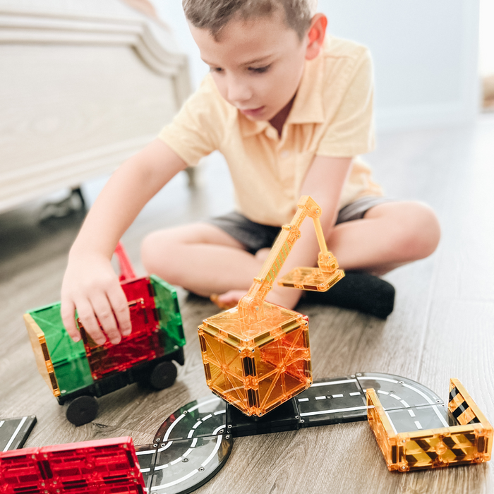 Magna Tiles Builder with Crane and Road 32 Piece Set Magnetic Tiles 3yrs+