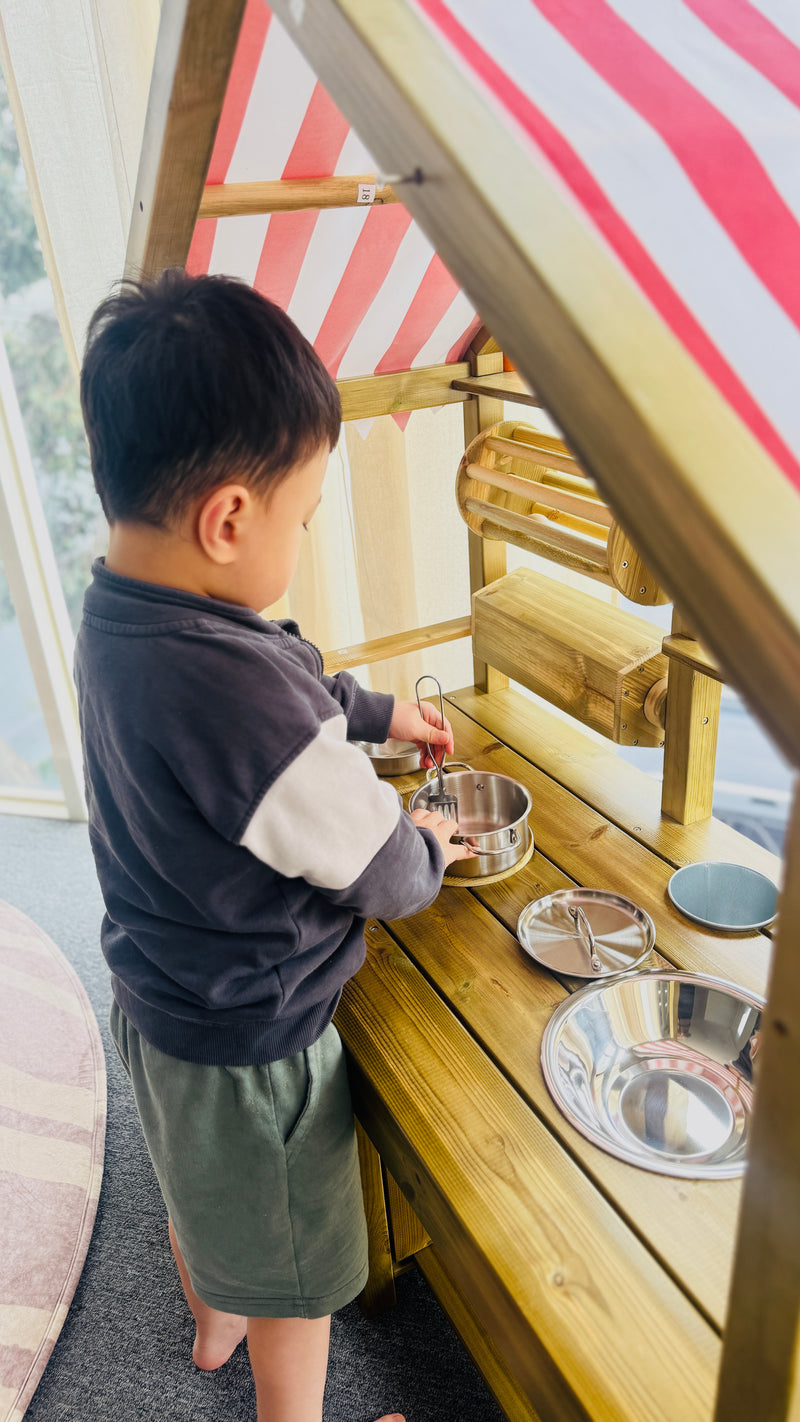 Classic World Outdoor Kitchen XL Pretend & Imaginative Play 3yrs+ (Heavy Shipping)