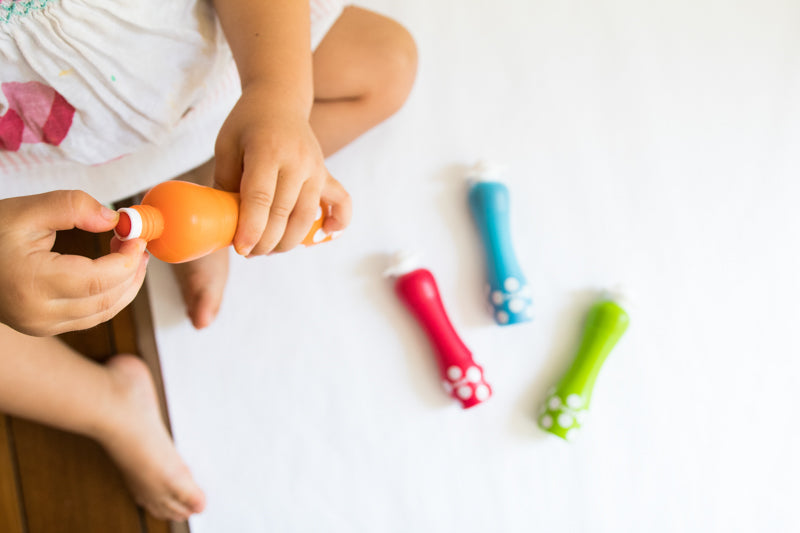 Dot Foam Markers 6 Colours by Djeco Stationary Toddler Art and Craft Developmental Toys for Toddlers Best Seller 18m+