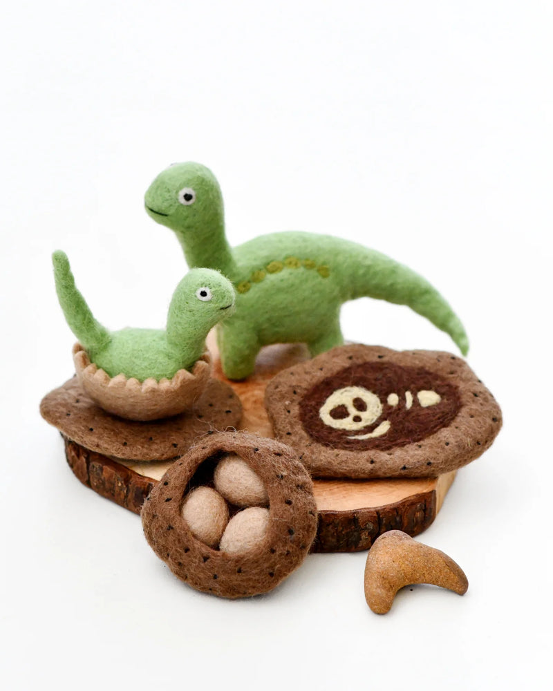 Tara Treasures Felt Life Stages of Brontosaurus Dinosaur Toy Pretend and Imaginative Play Felt Animals Dinosaur and Dragon Theme 3yrs+