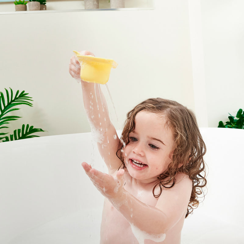 TOMY Grandad Pigs Splash & Pour Boat Baby Bath Toy Baby Toys 18m+