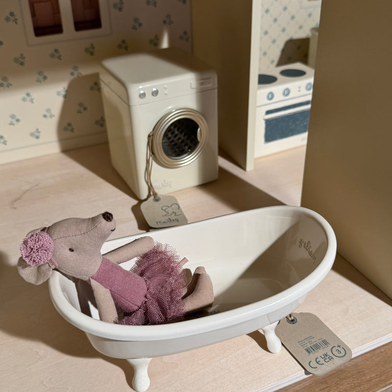 Maileg Miniature Washing Machine Gifting Idea for 3yrs+