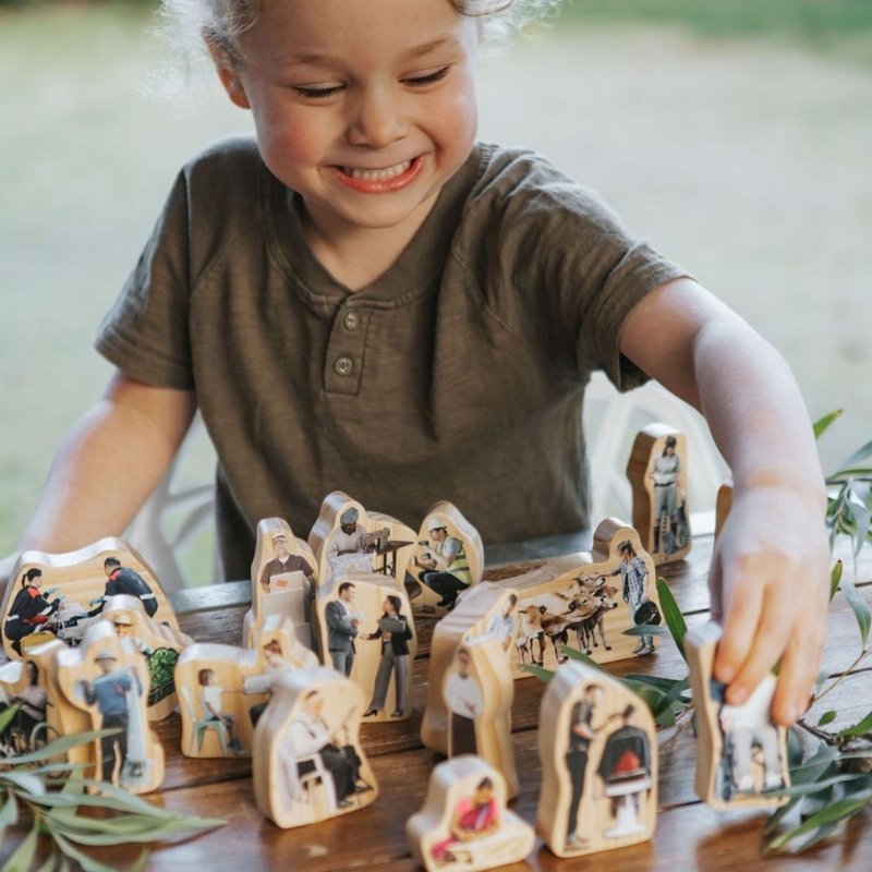 The Freckled Frog Everyday Heroes 18pcs Occupation Play Role Play Multicultural Community Pretend & Imaginative Gifts Idea for 12m+