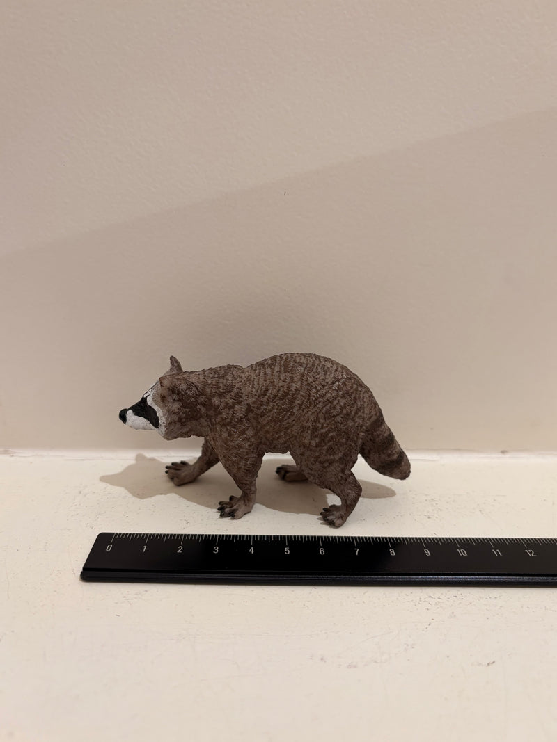 Raccoon Figurine by Safari Ltd Safari Collection Animal Figurines 3yrs+