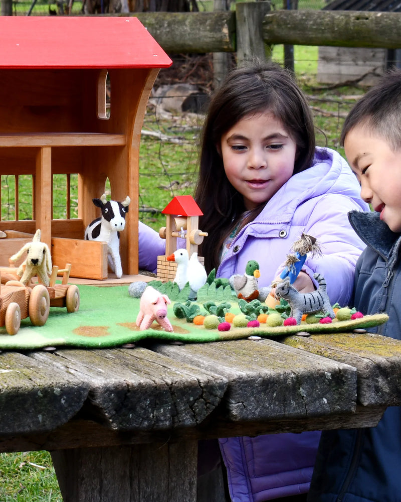 Tara Treasures Felt Farm Animals Set of 10 Pretend & Imaginative Play Animal Toys Best Seller 3yrs+