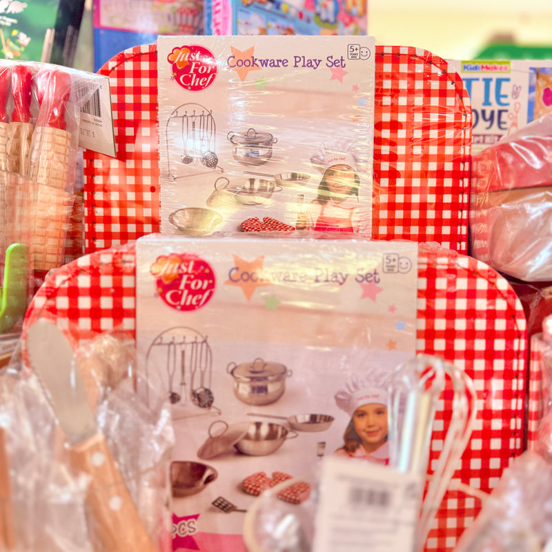 Egmont Cookware Play Set in Suitcase 13 pcs Play Kitchen Pretend Play Gift Idea 3yrs+