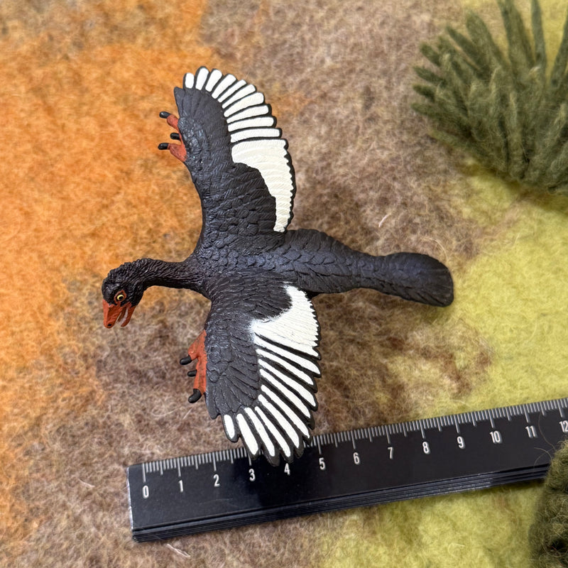 Archaeopteryx Figurine by Safari Ltd Dinosaur & Prehistoric World Collection Animal Figurines Dinosaur and Dragon Theme 3yrs+