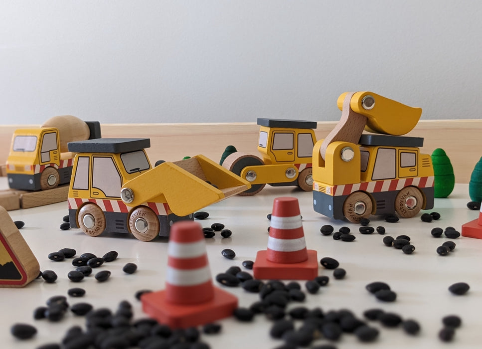 Le Toy Van Construction Set 9pcs Wooden Toy Car Toddler Gifts Idea