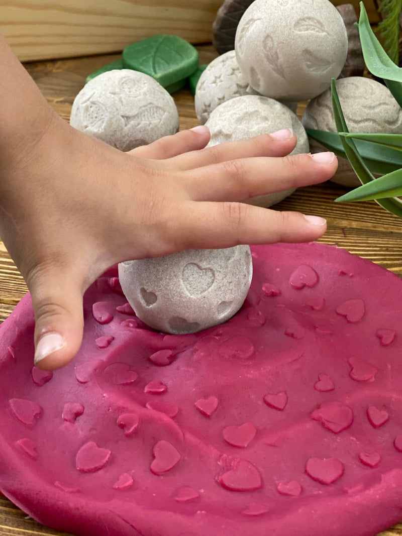 Yellow Door Roll Around Feel Calm Sensory Stone Rollers Set of 6 Art and Craft for Kids Playdough Sand Sensory Toys 2yrs+