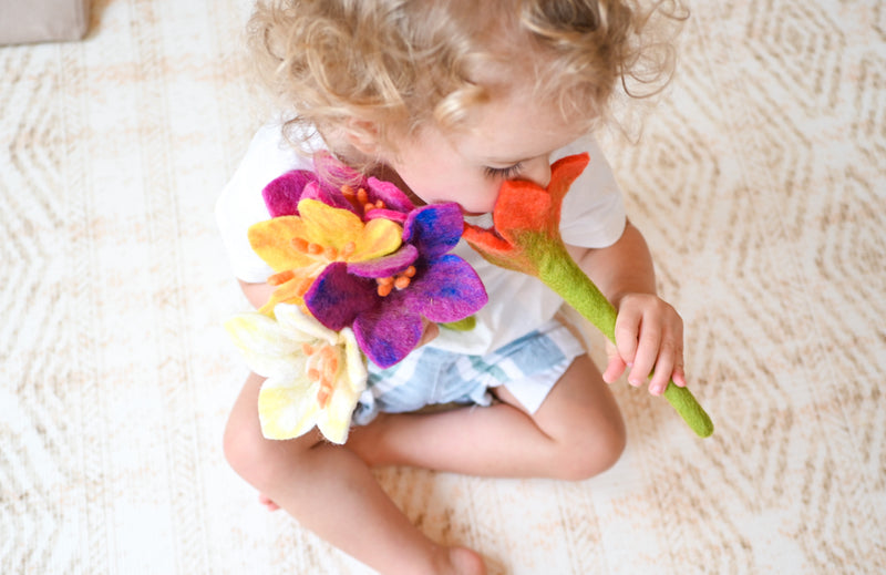 Tara Treasures Felt Flowers Set of 5 Pretend & Imaginative Play Toys Best Seller 3yrs+