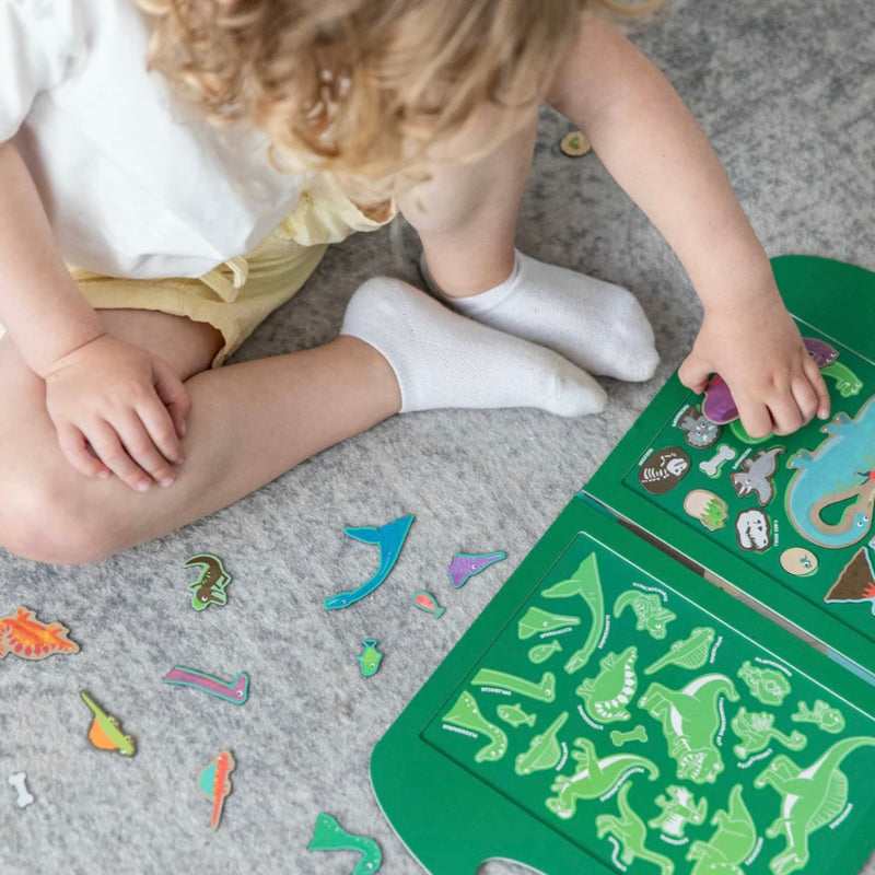 Tiger Tribe Magna Carry Dino World Travel Toys Dinosaur Toy Dinosaur and Dragon Theme 3yrs+