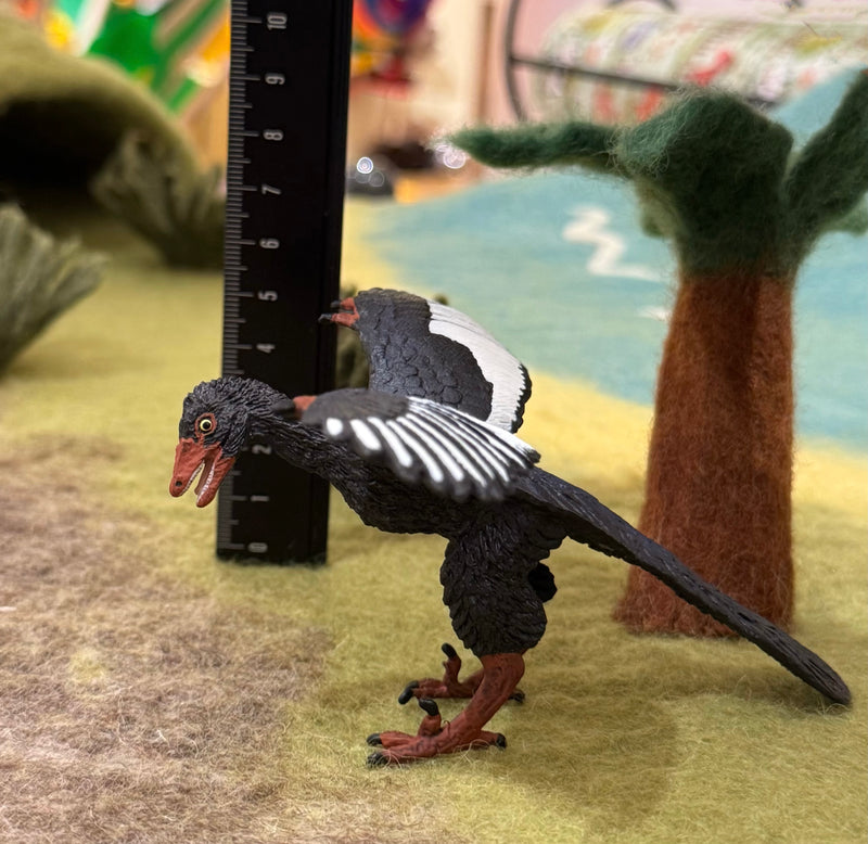 Archaeopteryx Figurine by Safari Ltd Dinosaur & Prehistoric World Collection Animal Figurines Dinosaur and Dragon Theme 3yrs+