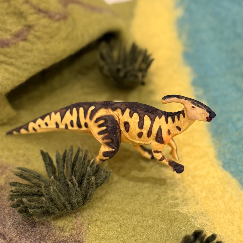 Parasaurolophus Figurine by Safari Ltd Large Dinosaur & Prehistoric World Collection Animal Figurines Dinosaur and Dragon Theme 3yrs+