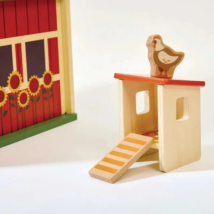 Hape Happy Farm Barn 33pcs Playset Wooden Farm Animals Pretend & Imaginative Play 3yrs+