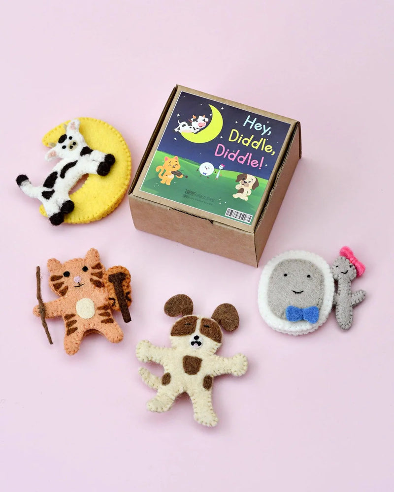 Tara Treasures Felt Hey Diddle Diddle Finger Puppet Set of 4 Pretend and Imaginative Play 3yrs+