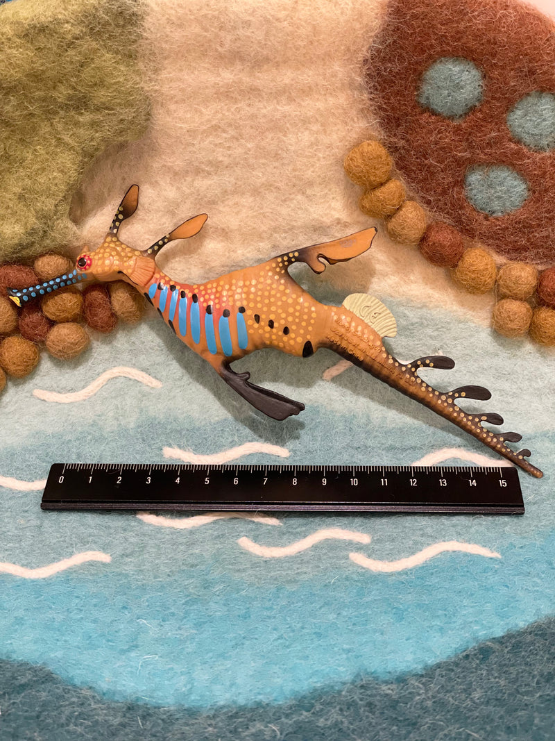 Weedy Seadragon Figurine by Safari Ltd Sea Life Collection Animal Figurines 3yrs+